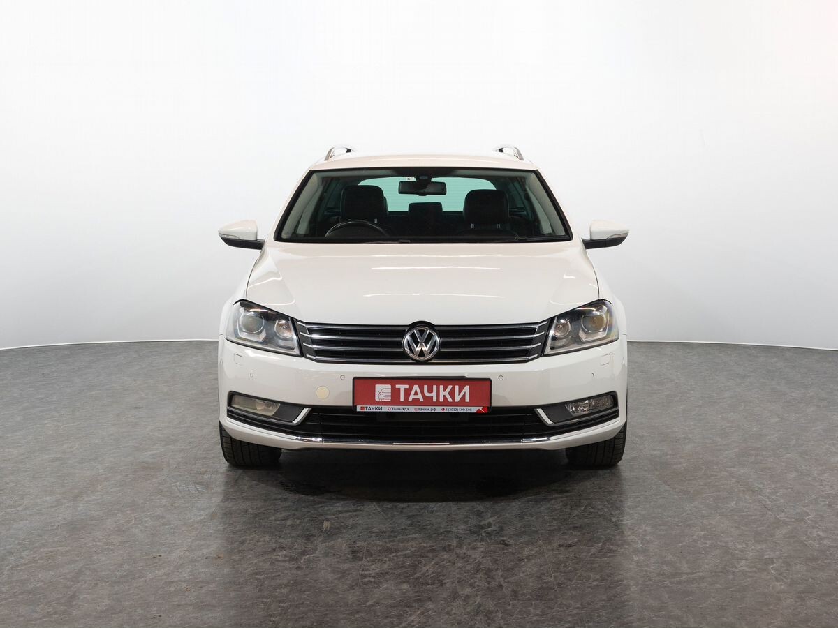 Volkswagen Passat 2013 - фото автомобиля