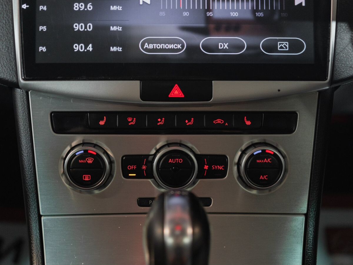 Volkswagen Passat 2013 - фото автомобиля