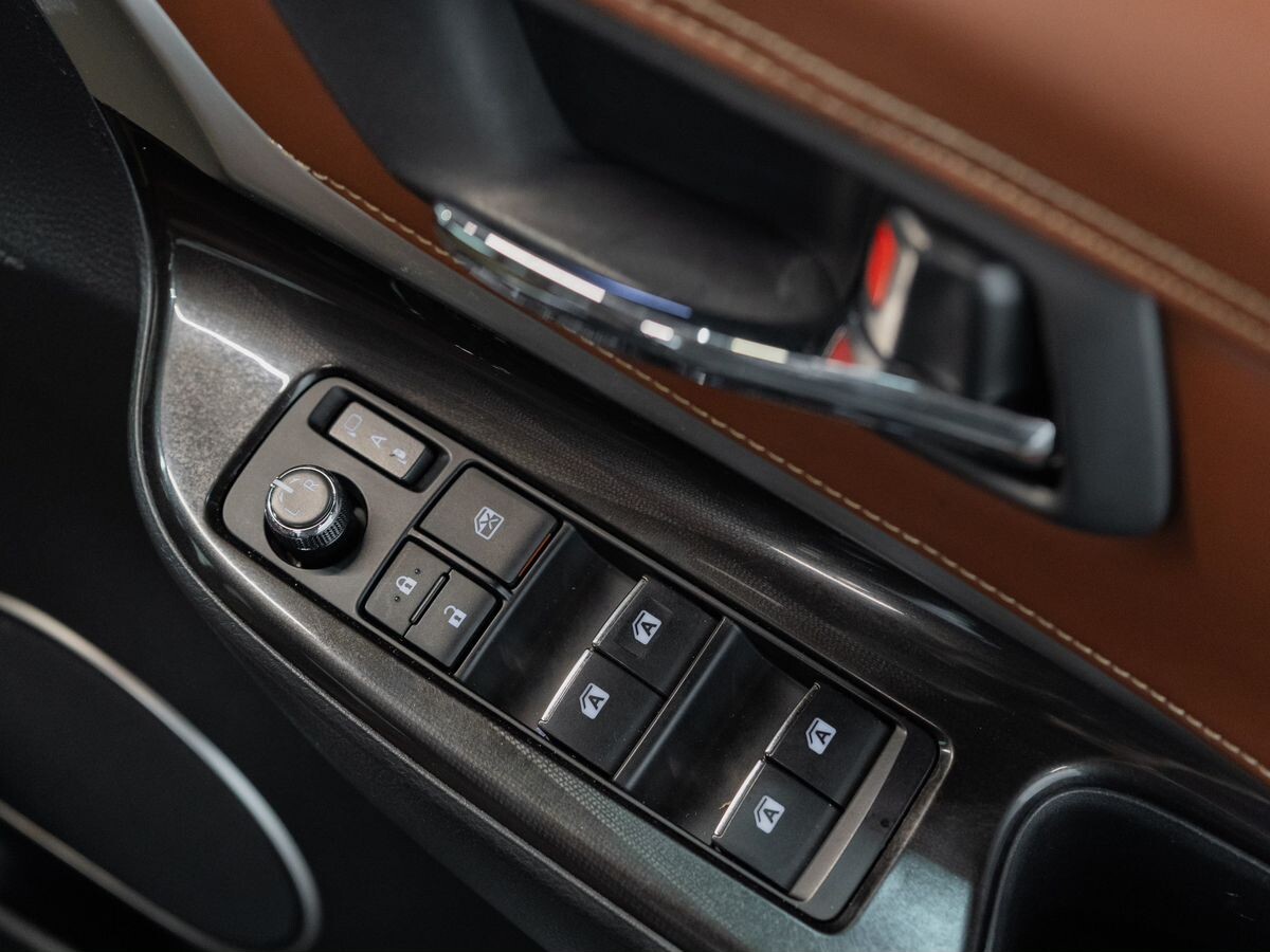 Toyota Harrier 2018 - фото автомобиля