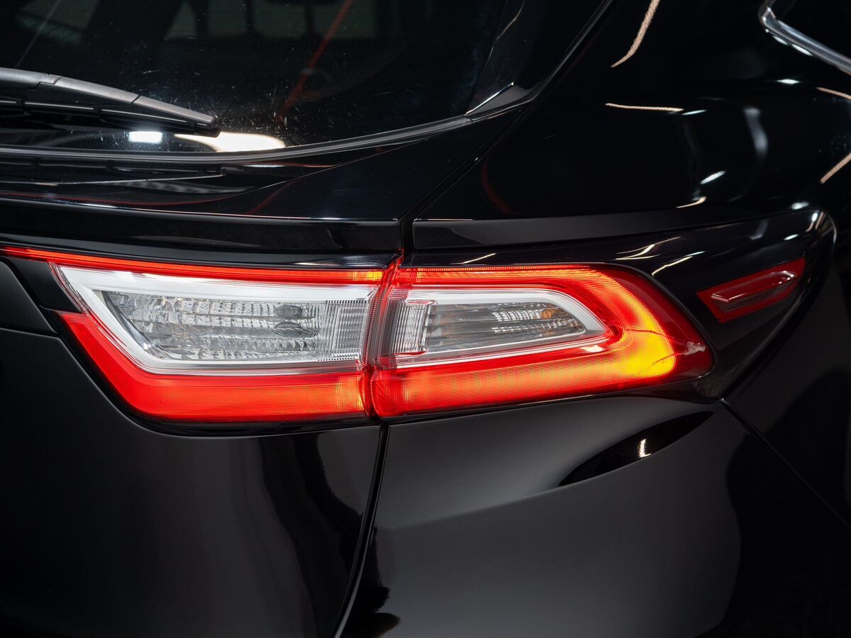 Toyota Harrier 2018 - фото автомобиля