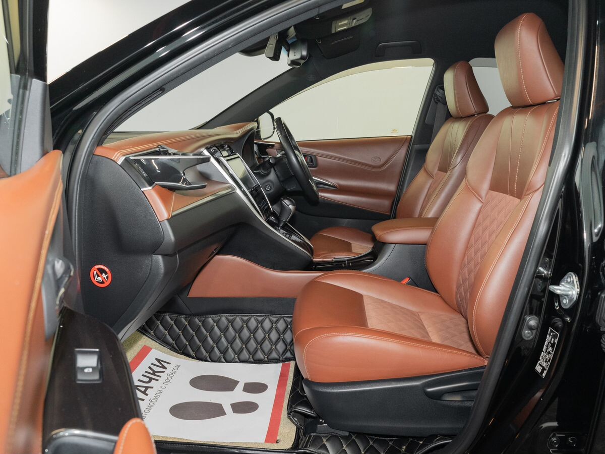 Toyota Harrier 2018 - фото автомобиля