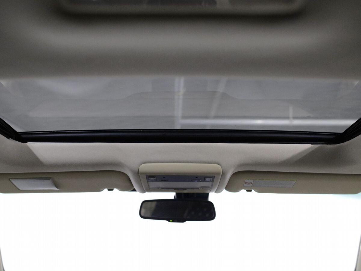 Lexus LX 2012 - фото автомобиля