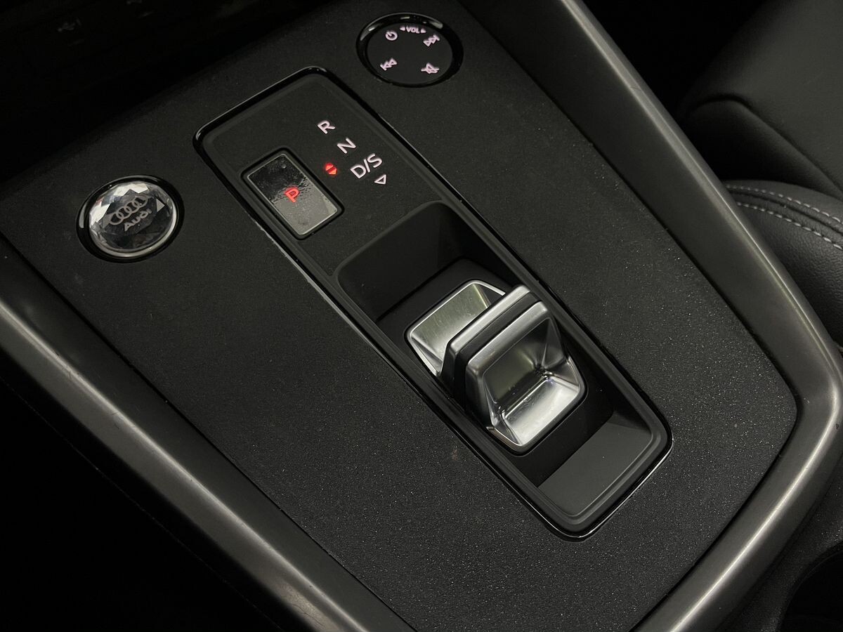 Audi A3 2022 - фото автомобиля