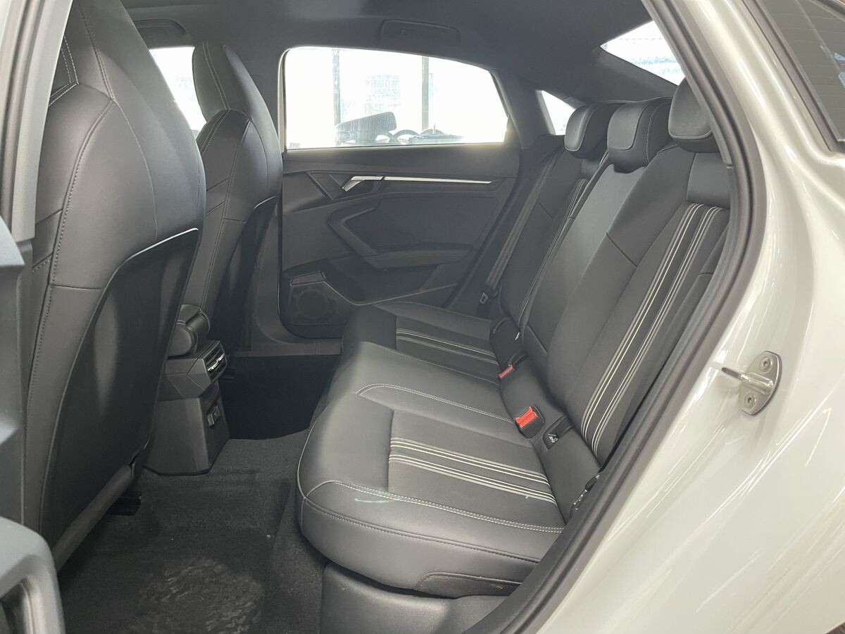 Audi A3 2022 - фото автомобиля