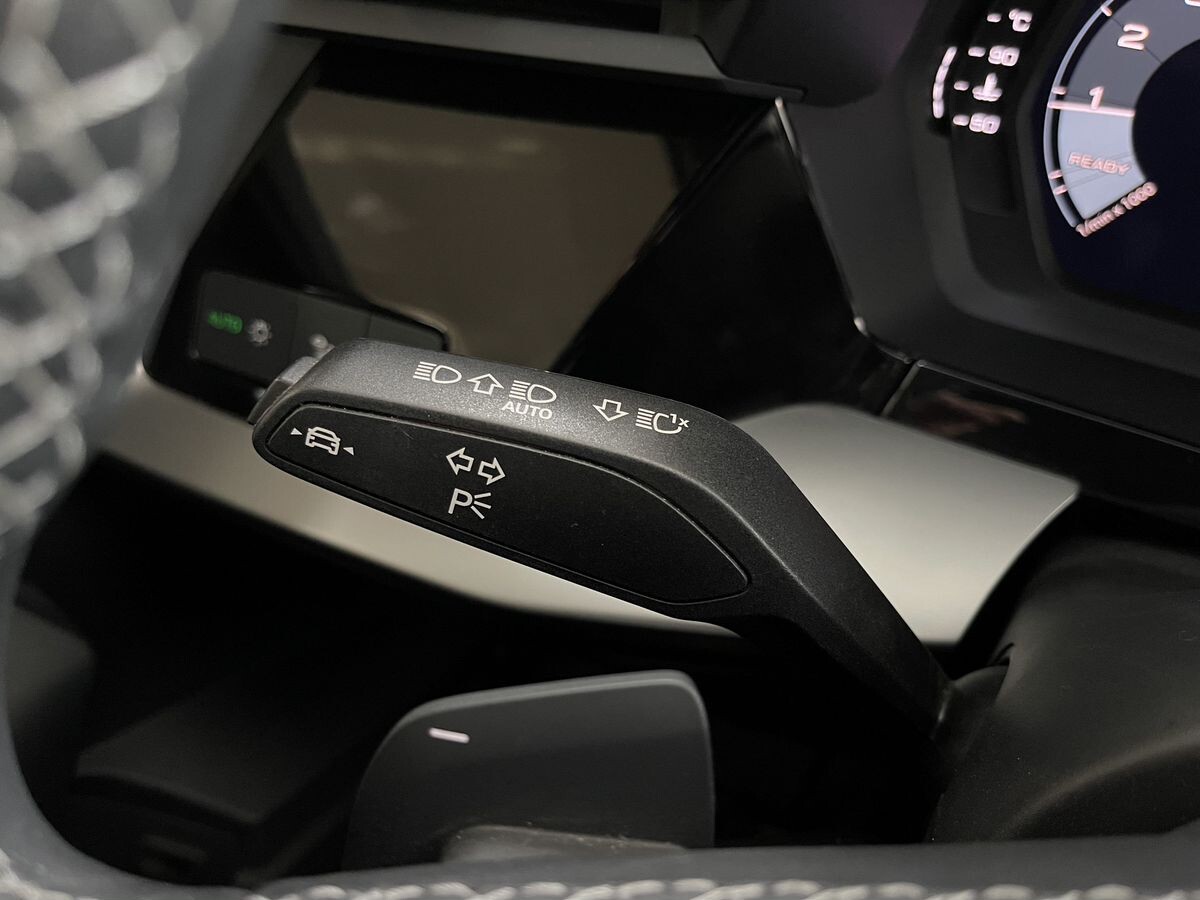 Audi A3 2023 - фото автомобиля