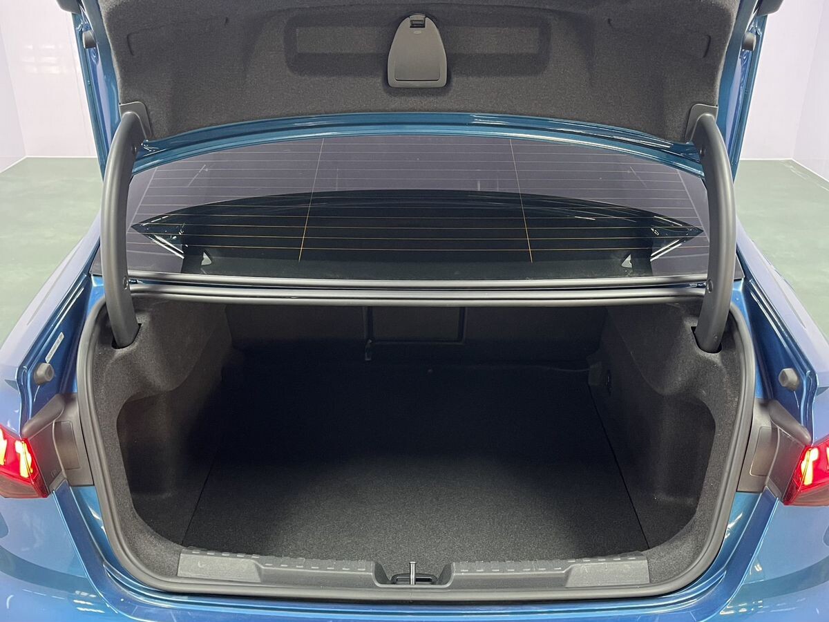 Audi A3 2021 - фото автомобиля