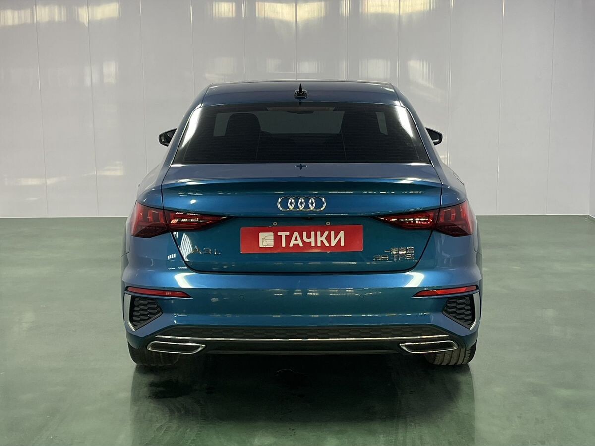 Audi A3 2021 - фото автомобиля