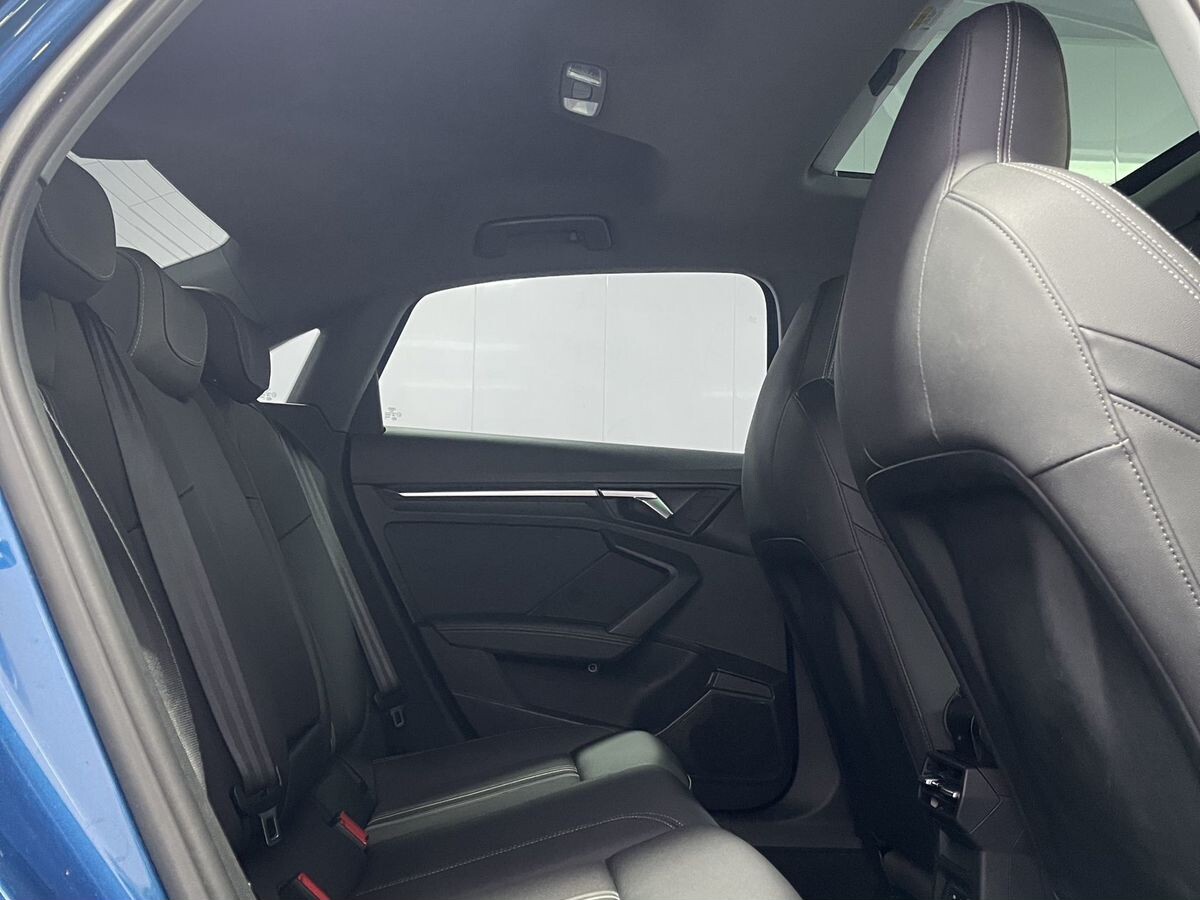 Audi A3 2021 - фото автомобиля