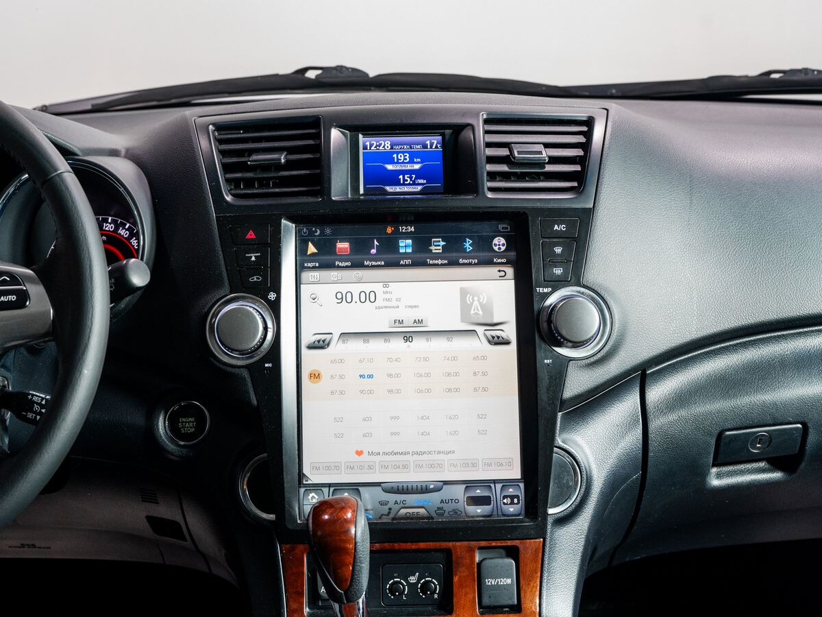 Toyota Highlander 2011 - фото автомобиля