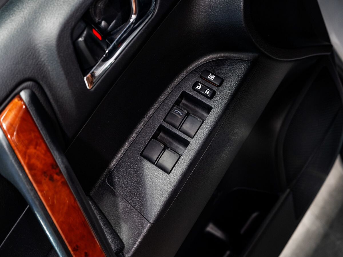 Toyota Highlander 2011 - фото автомобиля