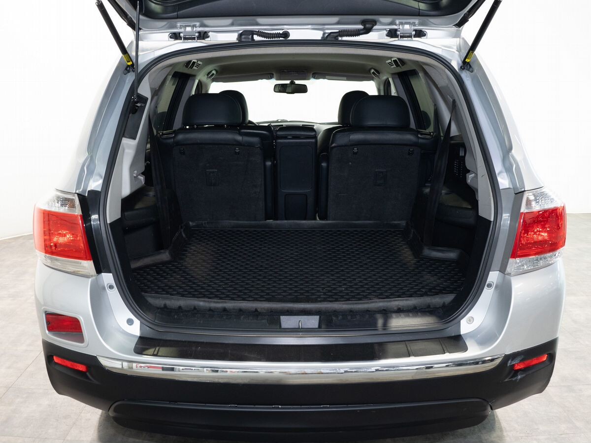 Toyota Highlander 2011 - фото автомобиля