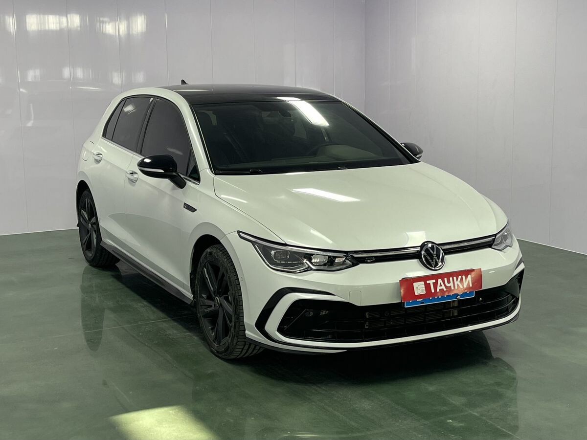 Volkswagen Golf 2023 - фото автомобиля