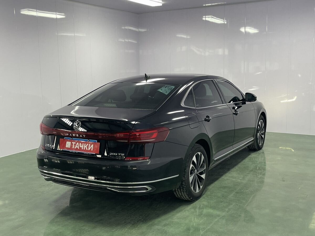 Volkswagen Passat 2022 - фото автомобиля
