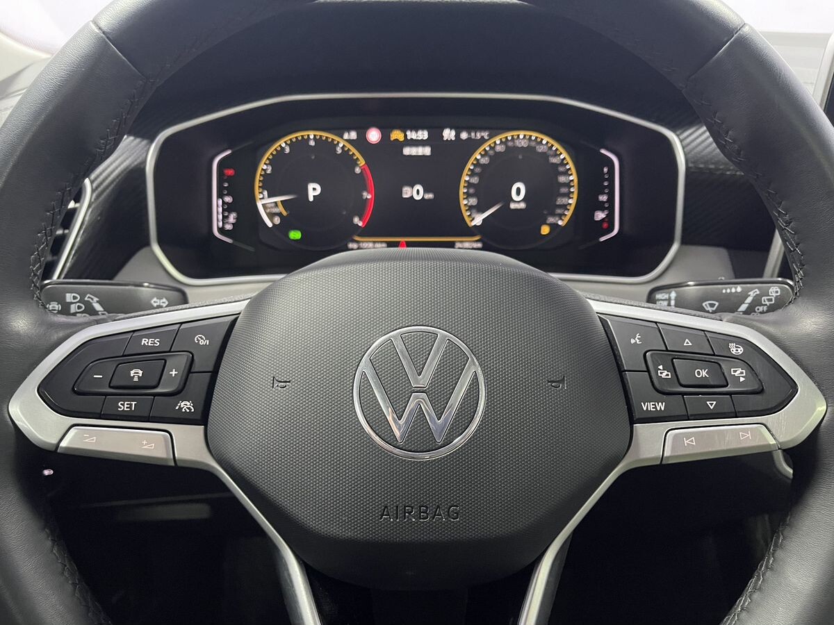 Volkswagen Tayron 2023 - фото автомобиля