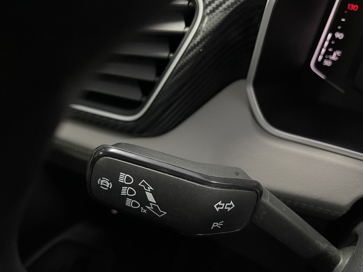 Volkswagen Tayron 2023 - фото автомобиля