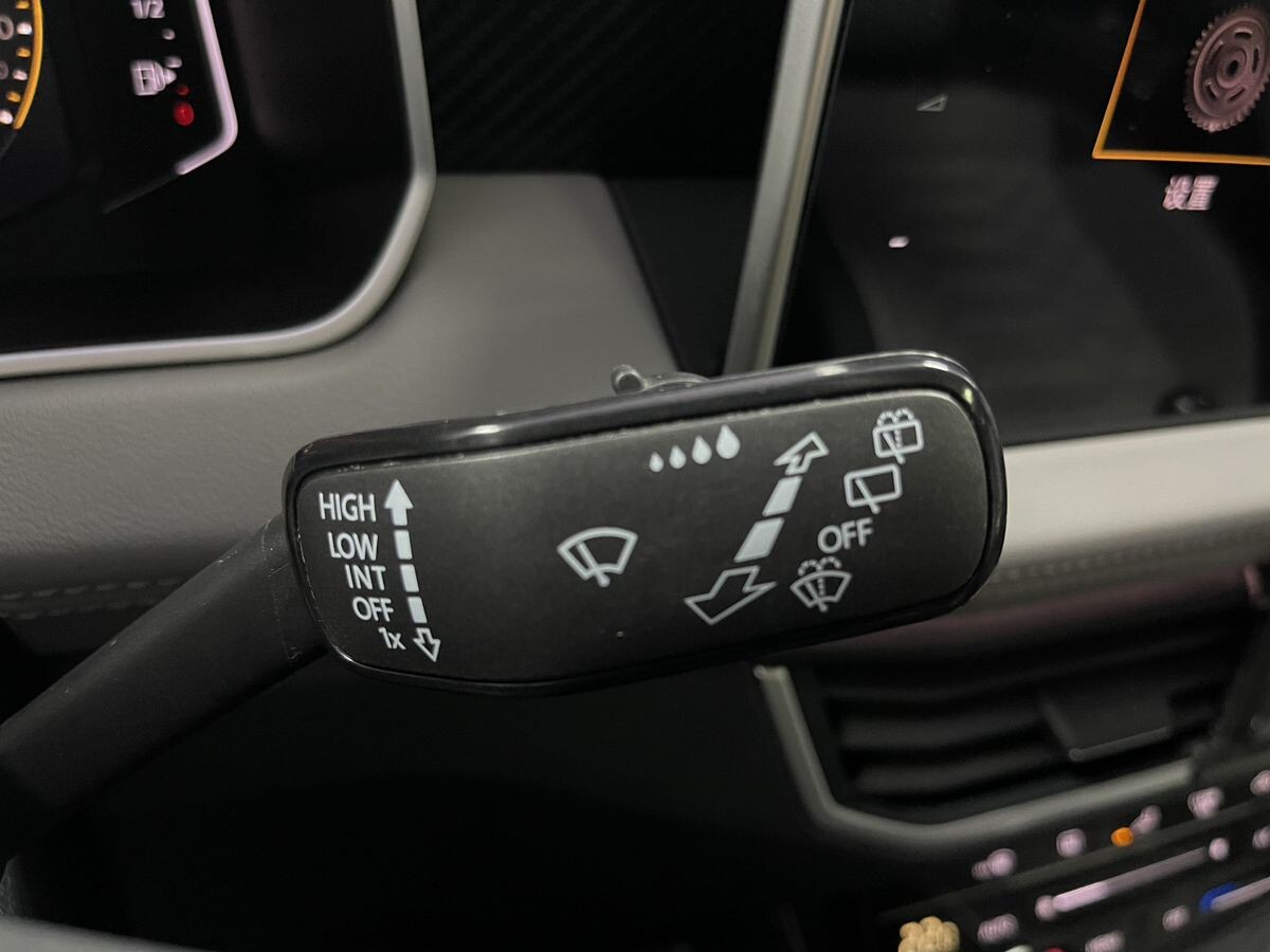 Volkswagen Tayron 2023 - фото автомобиля