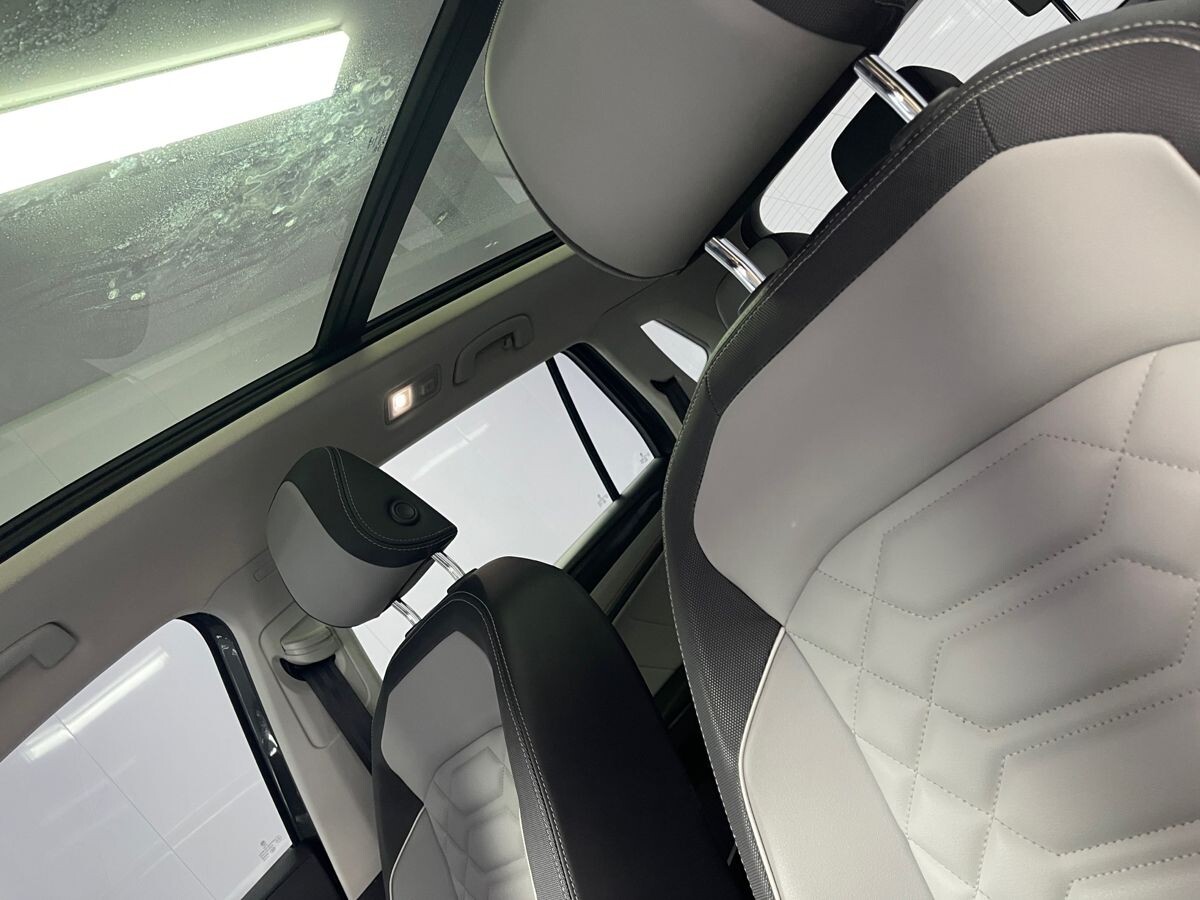 Volkswagen Tayron 2023 - фото автомобиля