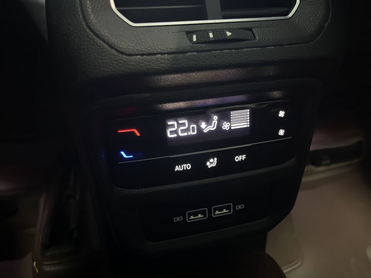 Volkswagen Tayron 2023 - фото автомобиля