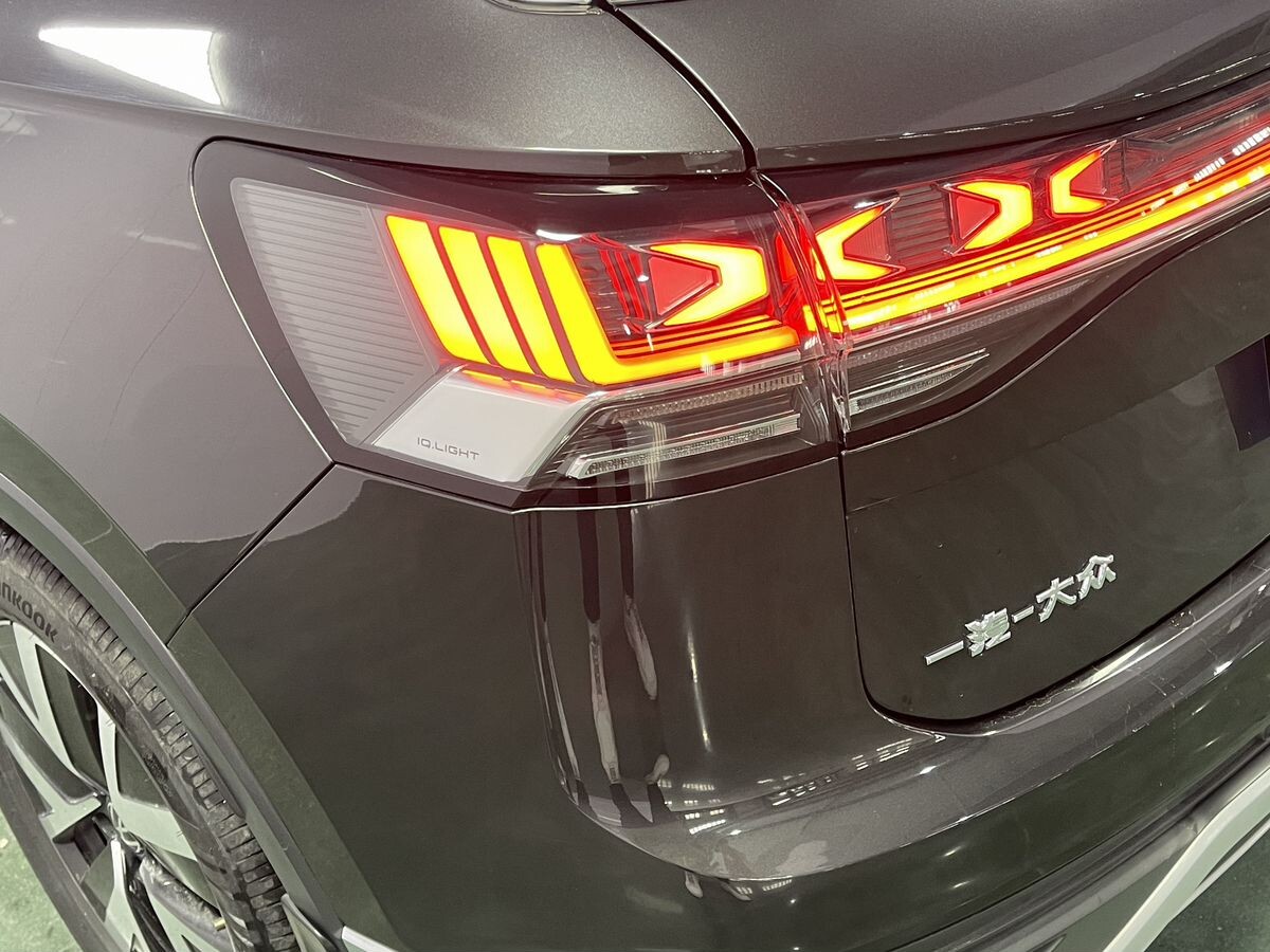 Volkswagen Tayron 2023 - фото автомобиля