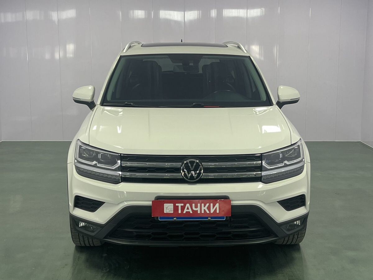 Volkswagen Tharu 2022 - фото автомобиля
