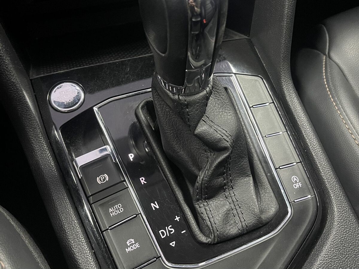 Volkswagen Tharu 2022 - фото автомобиля