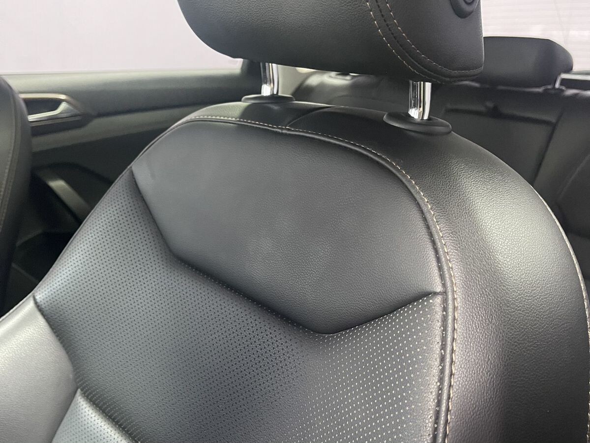 Volkswagen Tharu 2022 - фото автомобиля