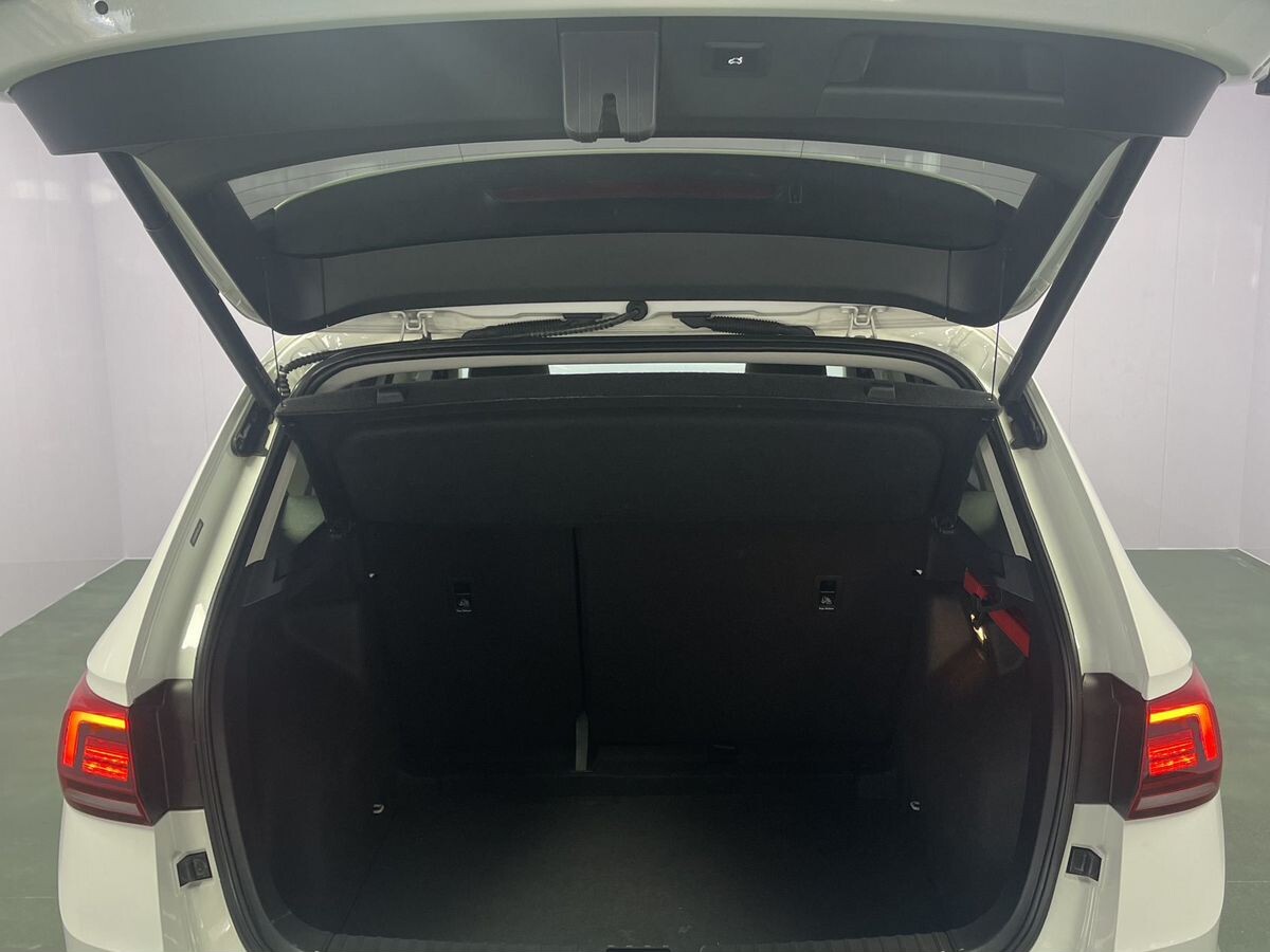 Volkswagen Tharu 2022 - фото автомобиля