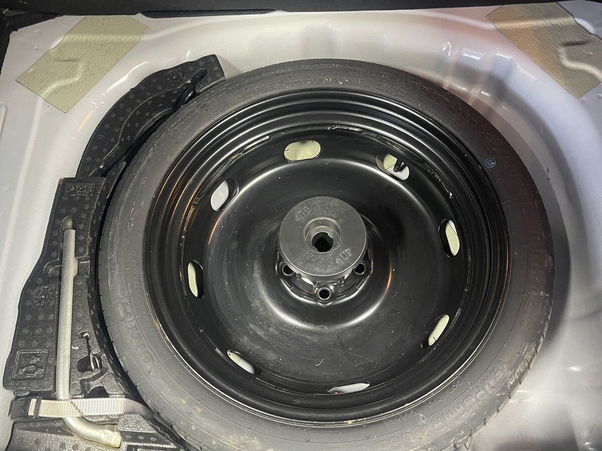 Volkswagen Tharu 2022 - фото автомобиля