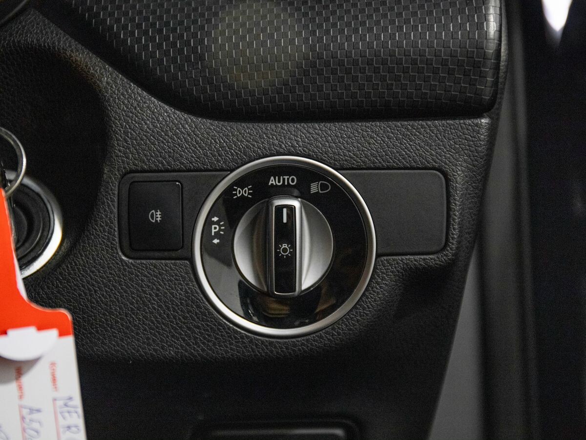 Mercedes-Benz A-Класс 2013 - фото автомобиля