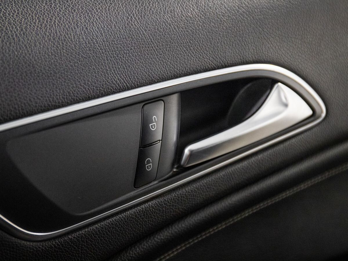 Mercedes-Benz A-Класс 2013 - фото автомобиля