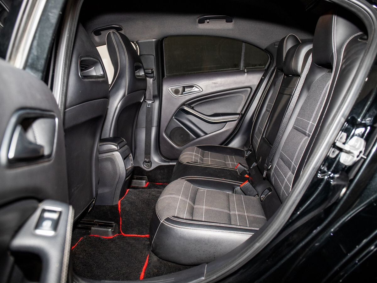 Mercedes-Benz A-Класс 2013 - фото автомобиля