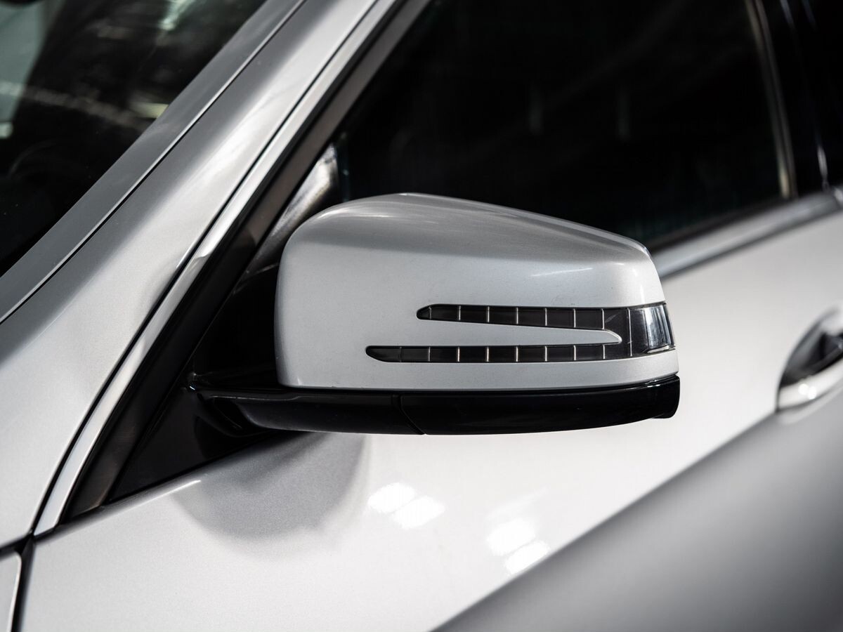 Mercedes-Benz E-Класс 2013 - фото автомобиля