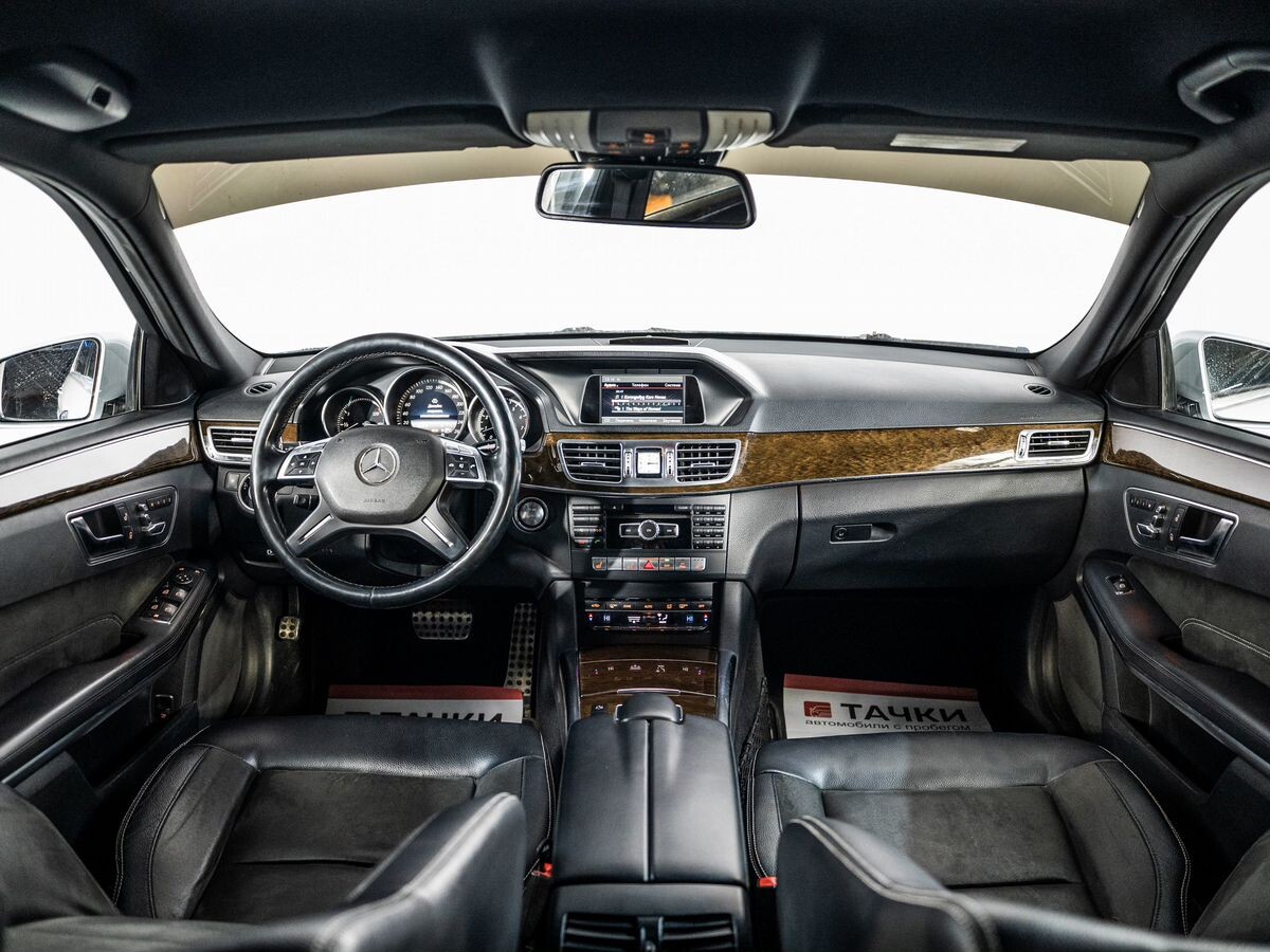 Mercedes-Benz E-Класс 2013 - фото автомобиля