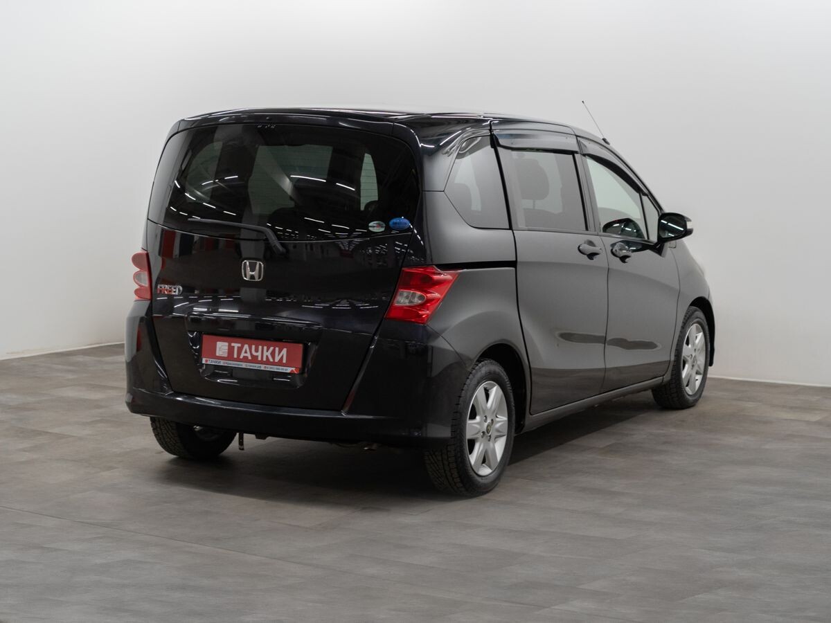 Honda Freed 2009 - фото автомобиля