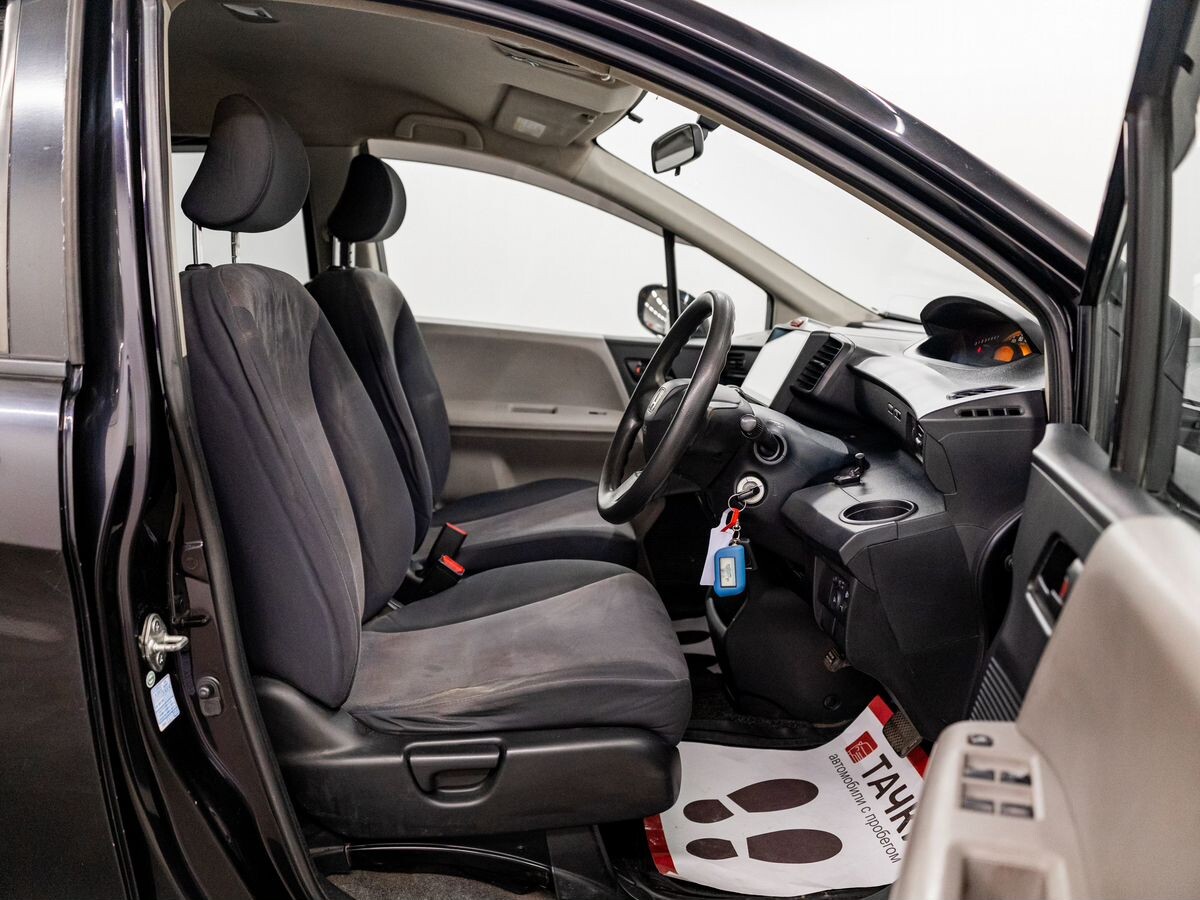 Honda Freed 2009 - фото автомобиля