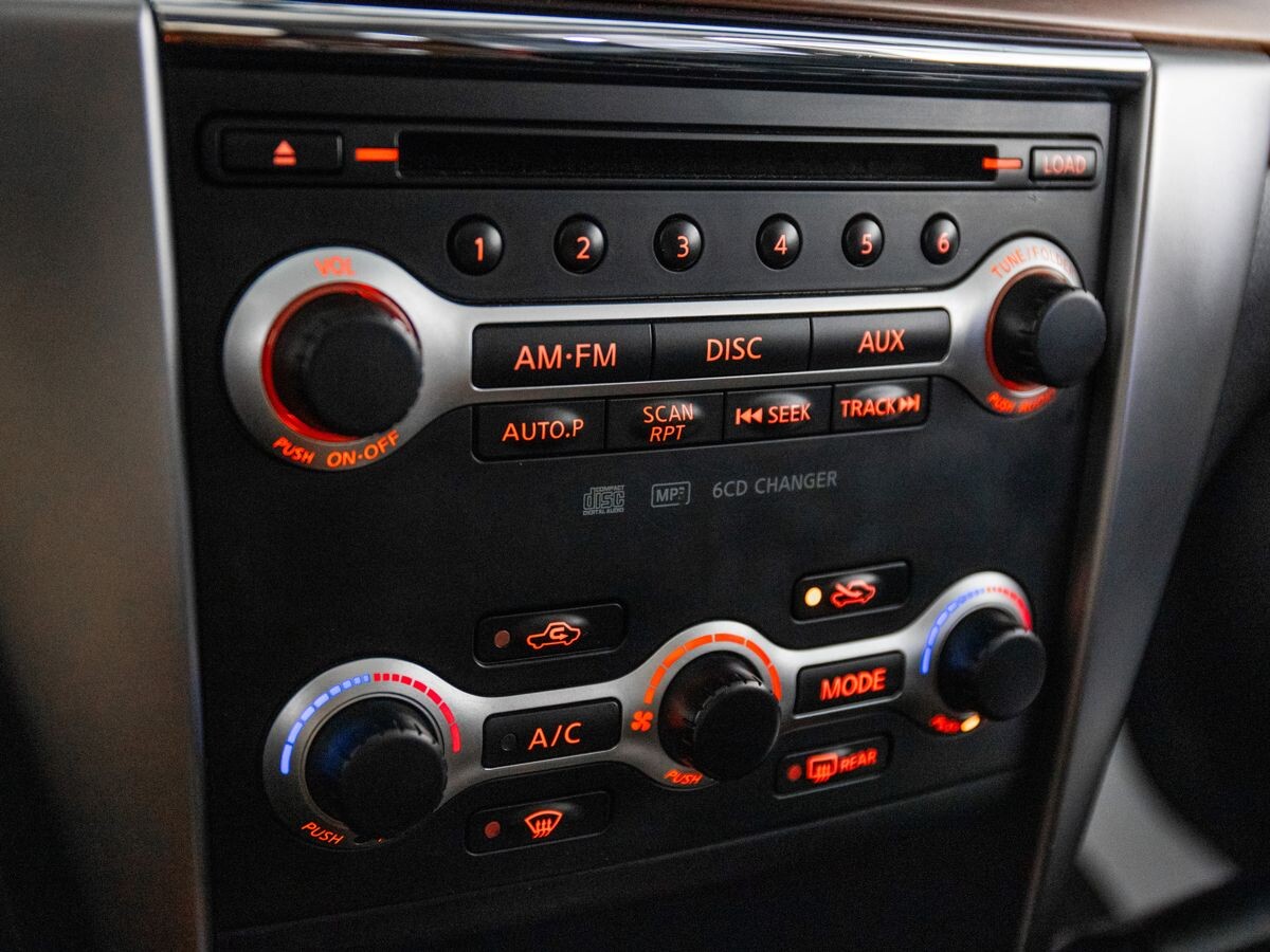 Nissan Teana 2010 - фото автомобиля