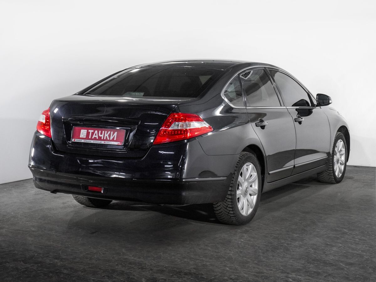 Nissan Teana 2010 - фото автомобиля