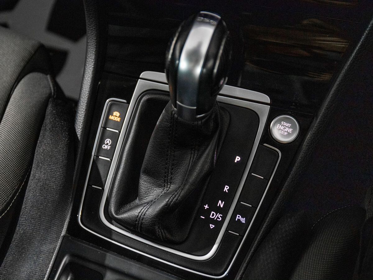 Volkswagen Golf 2014 - фото автомобиля