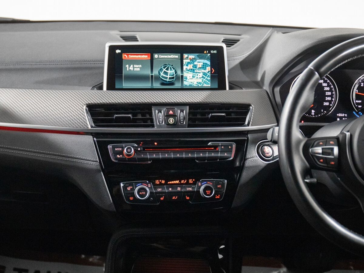 BMW X2 2018 - фото автомобиля