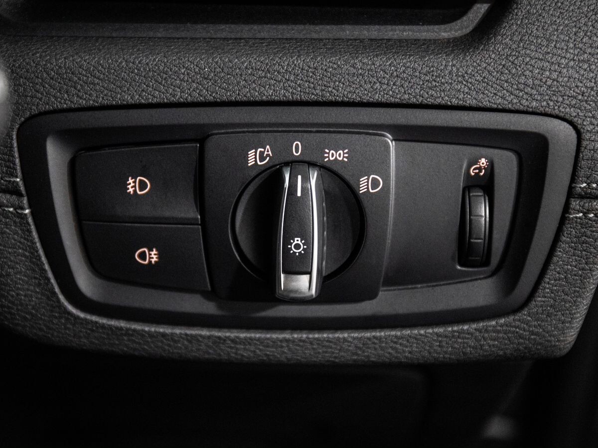 BMW X2 2018 - фото автомобиля