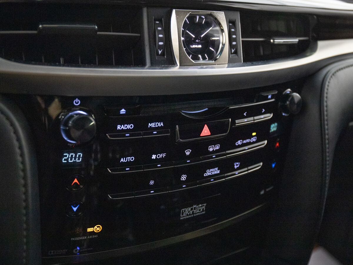 Lexus LX 2020 - фото автомобиля