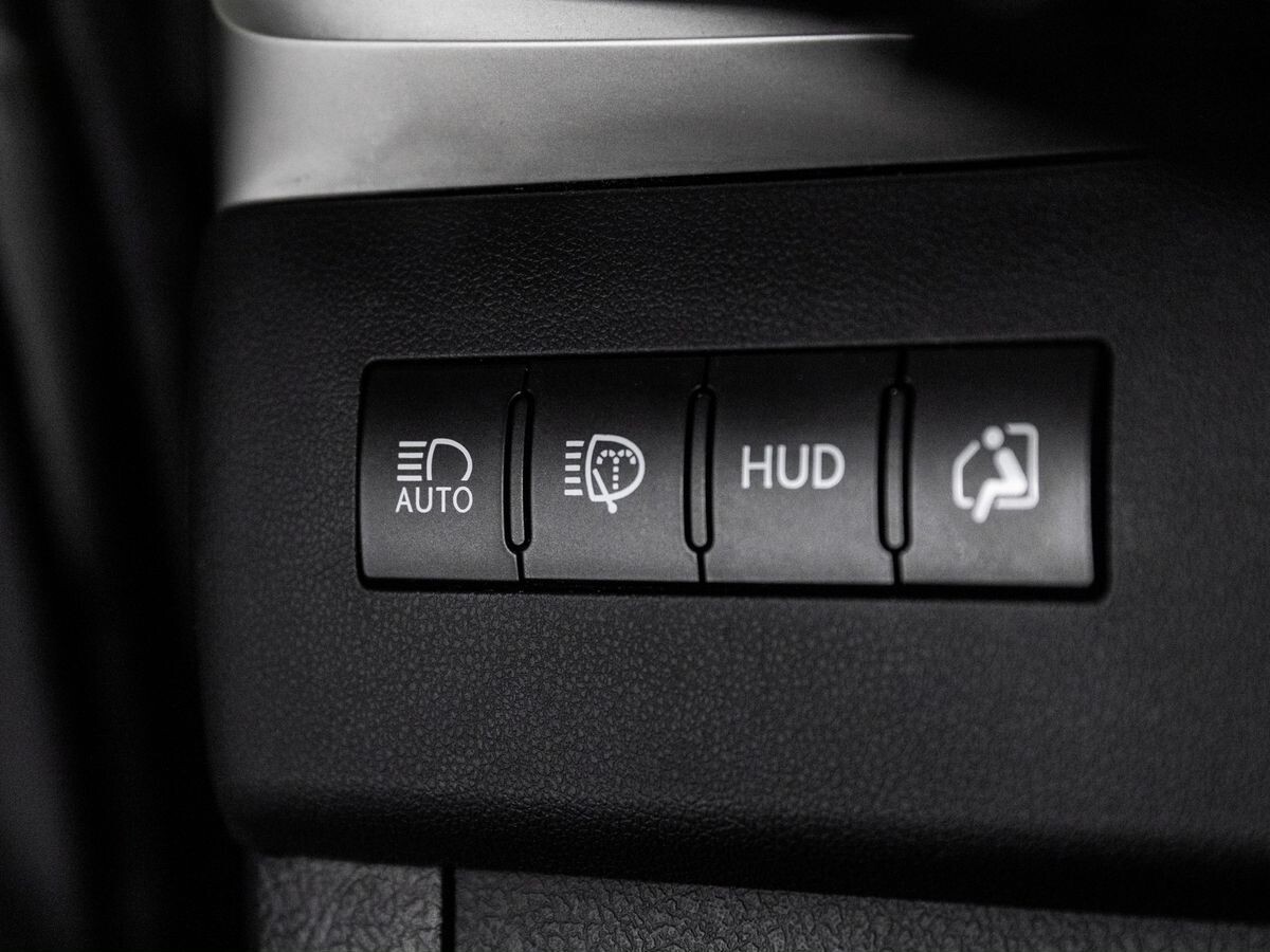 Lexus LX 2020 - фото автомобиля