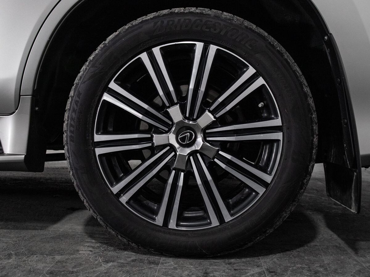 Lexus LX 2020 - фото автомобиля