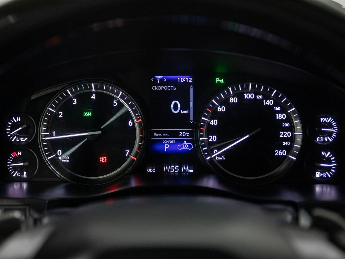 Lexus LX 2020 - фото автомобиля