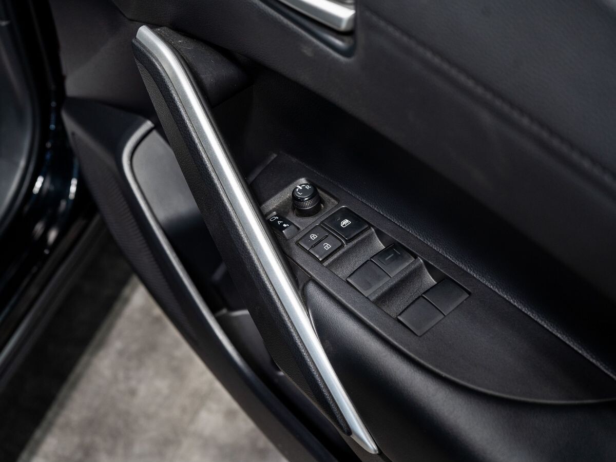 Toyota Corolla Cross 2023 - фото автомобиля