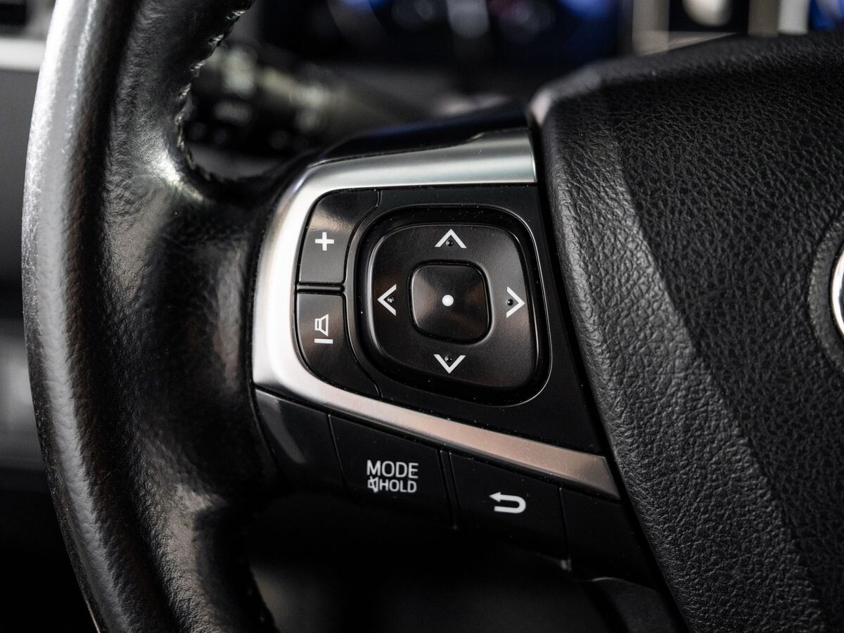 Toyota Camry 2017 - фото автомобиля