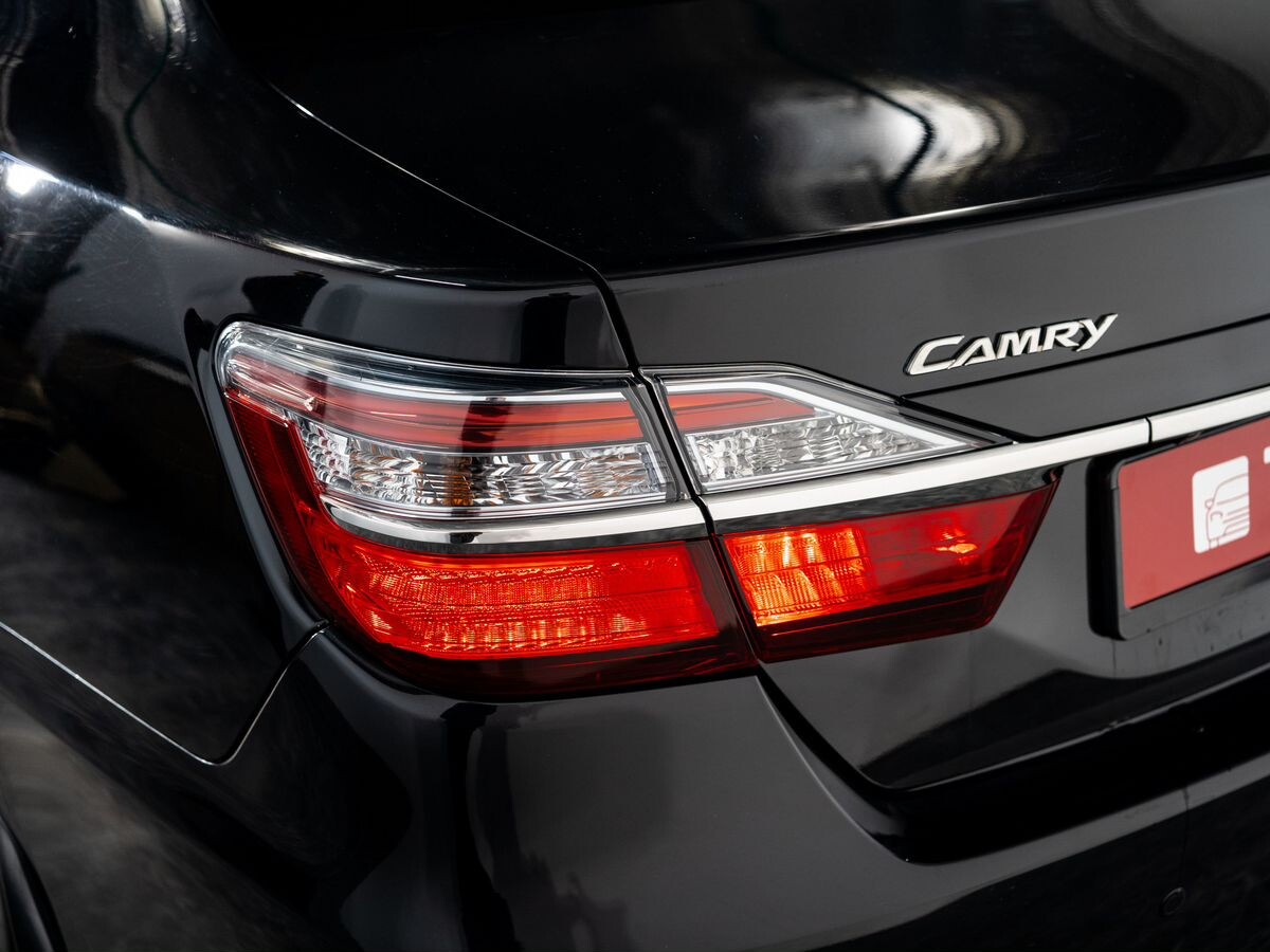 Toyota Camry 2017 - фото автомобиля
