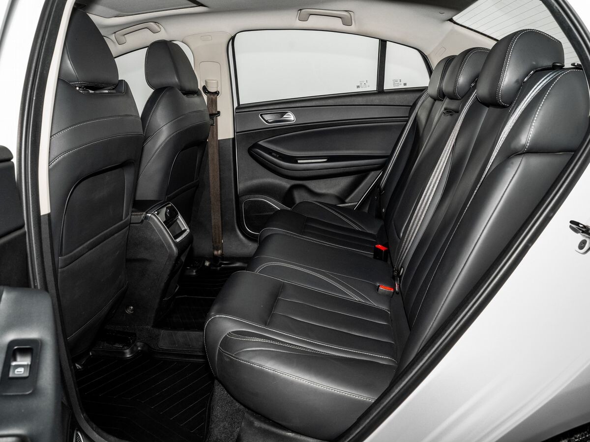 Omoda S5 2023 - фото автомобиля