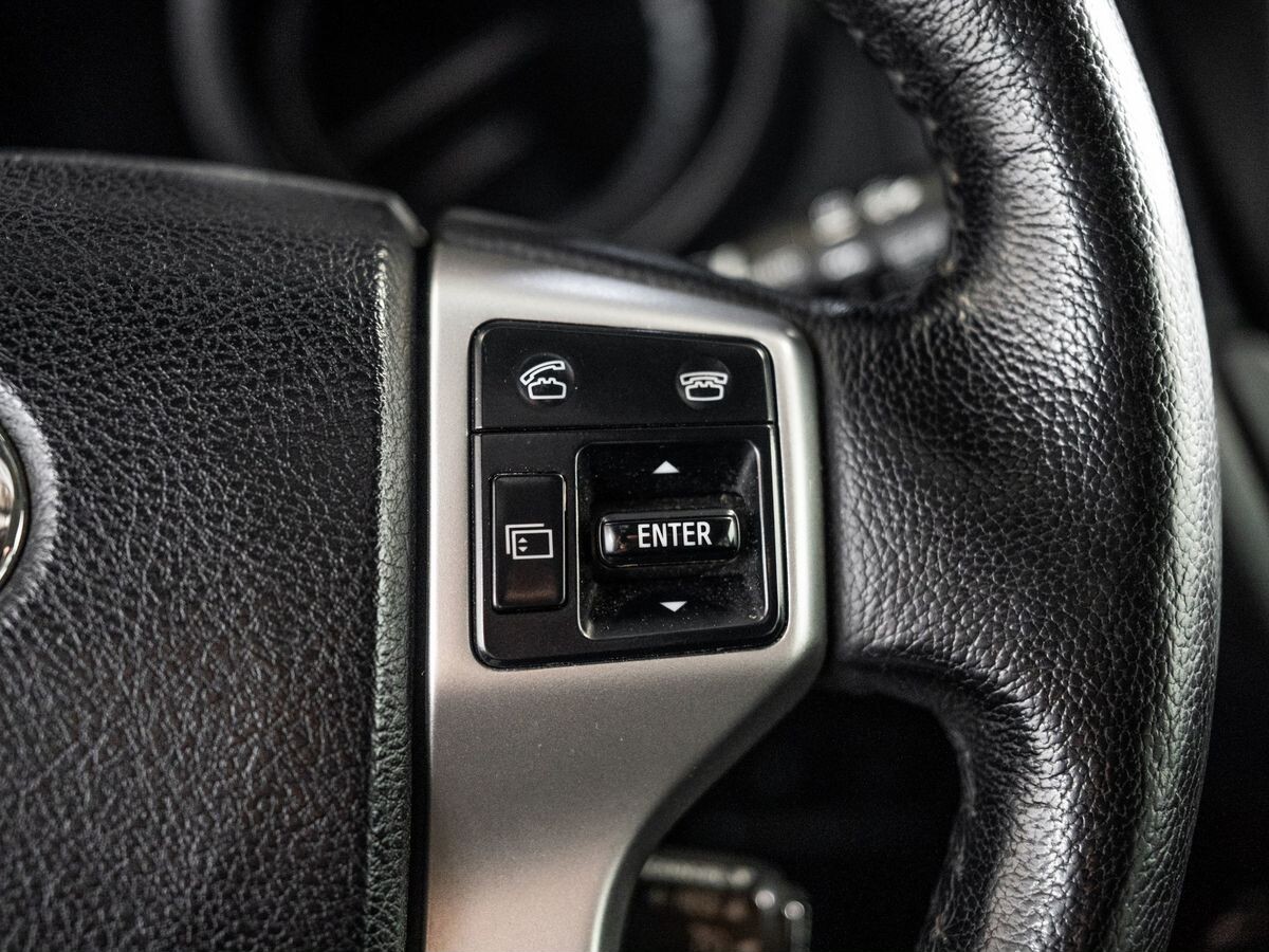 Toyota Land Cruiser Prado 2015 - фото автомобиля