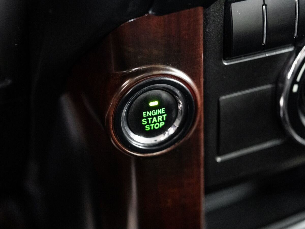 Toyota Land Cruiser Prado 2015 - фото автомобиля